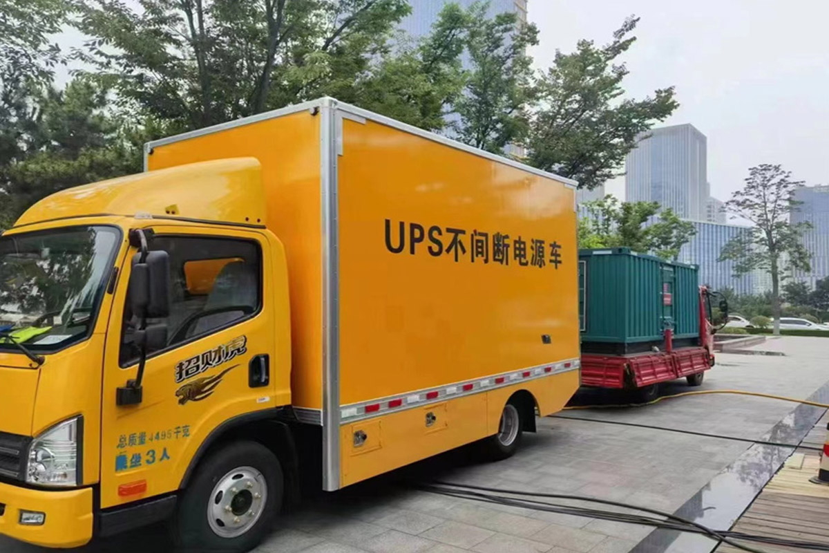 多文镇发电机租赁施工现场