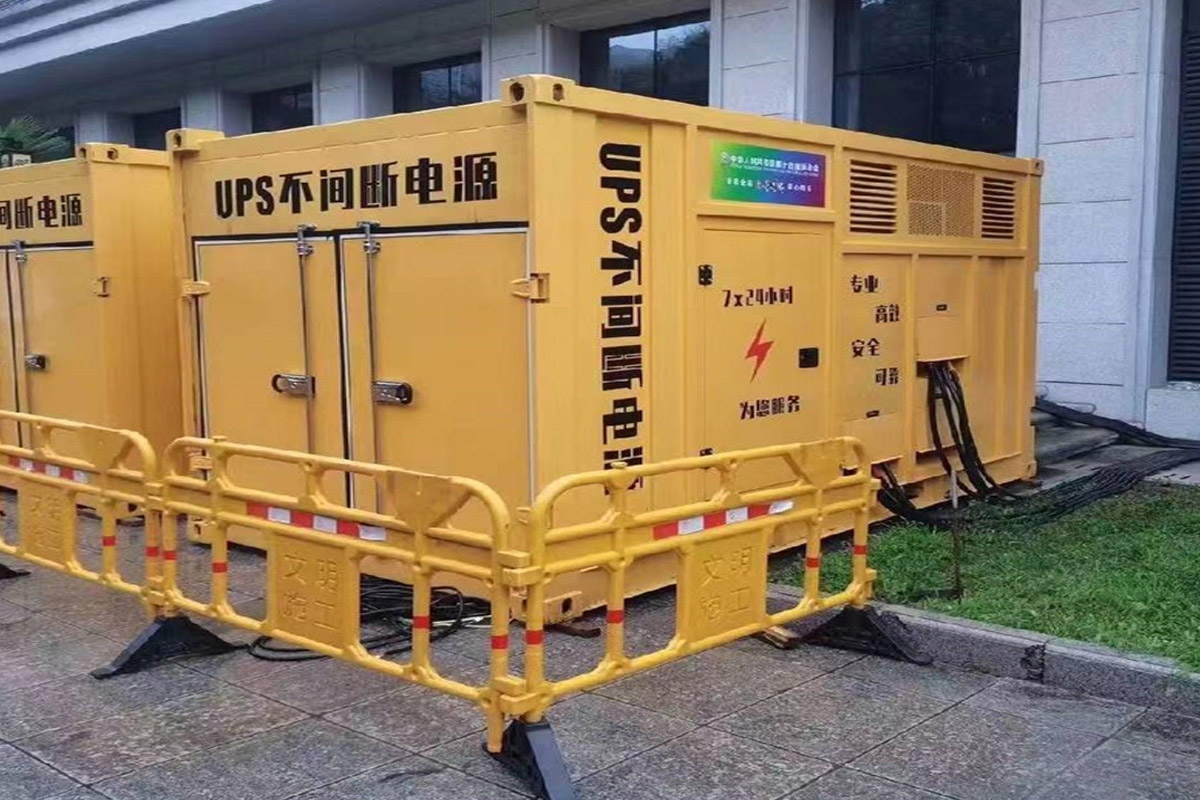 多文镇发电机租赁施工现场
